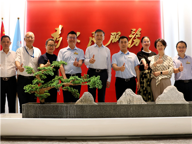 深圳市慈善会会长戴北方一行莅临我司走访调研